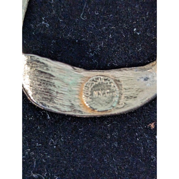 Vintage NYC Accessocraft Ribbon Brooch - Picture 9 of 10